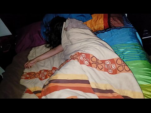 ❤️ Stepson oo garaacaya hooyadeed oo yar intay seexanayso. ❌  lulataaye%so.pornmega-com.ru ️❤